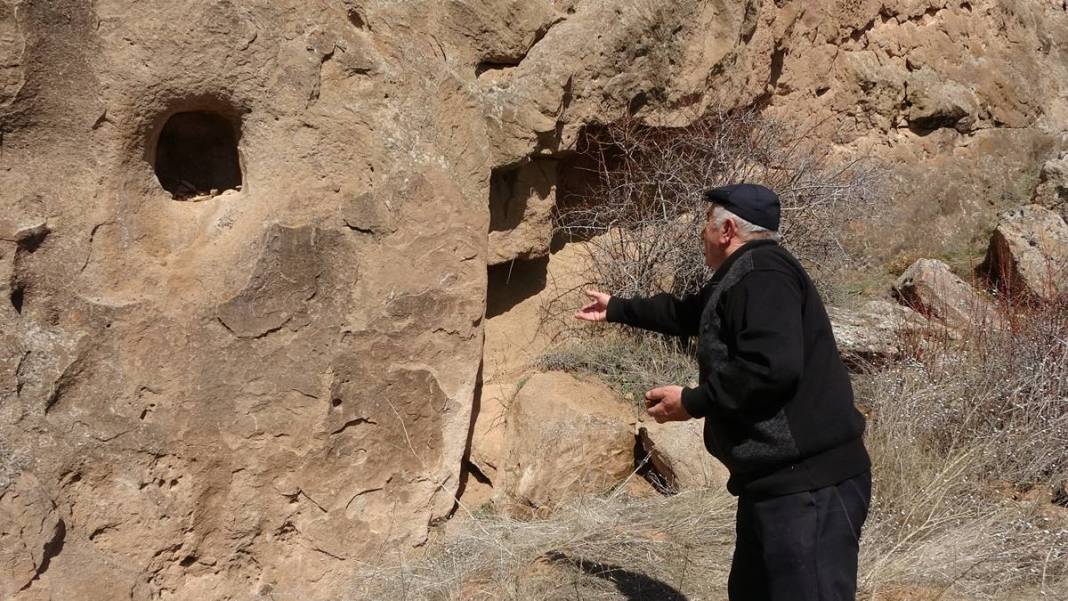 Gizemli oyuğa atılan üç taşı tutturanların dilekleri kabul oluyor! Akın akın o kente gidiyorlar 2